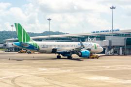 Hãng hàng không nào bay đúng giờ nhất trong tháng 11?