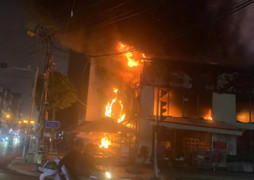 Quán ăn ở Bắc Ninh bị 'bà hỏa' thiêu rụi