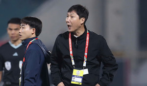 HLV Kim Sang-sik: 'Hòa Philippines phút cuối là kì tích'
