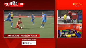 HLV Kim Sang-sik tiếc phạt đền, trọng tài FIFA nói khó phạt cầu thủ Philippines