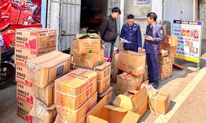 Một cửa hàng bị phạt gần 35 triệu đồng vì bán hàng không rõ nguồn gốc xuất xứ