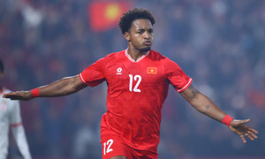 Nguyễn Xuân Son là 'vũ khí hạng nặng' của tuyển Việt Nam