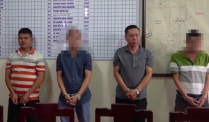 Công an TP.HCM bắt 4 kẻ mua bán chất độc Xyanua