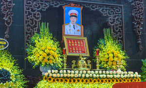 Cử hành trọng thể lễ tang Đại tướng Nguyễn Quyết