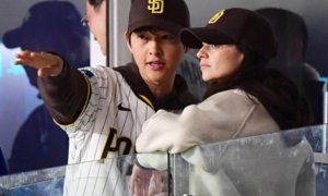 Sao Hàn 28/12: Song Joong Ki tiết lộ tính cách của vợ Tây