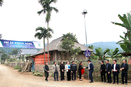 Công ty Điện lực Hòa Bình: Mang ánh sáng đến thay đổi diện mạo nhiều bản làng