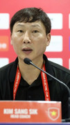 HLV Kim Sang-sik: Cầu thủ Việt Nam đổ cả máu và nước mắt cho vé vào chung kết
