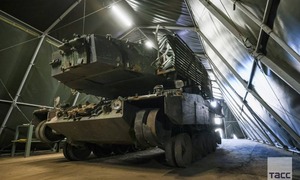 Nga nhận xe tăng M1A1 Abrams Mỹ nguyên vẹn, 'mổ xẻ' ở nhà máy Uralvagonzavod