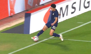 Vì sao VAR vô hiệu trong 'bàn thắng ma' giúp Thái Lan loại Philippines