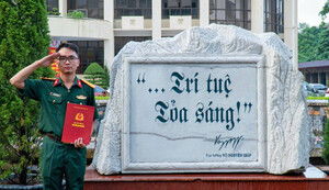 Chàng trung úy tốt nghiệp thạc sĩ xuất sắc tại Nga với GPA gần tuyệt đối