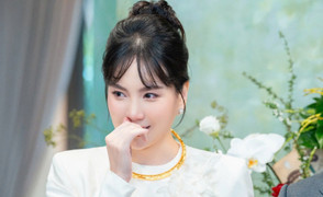 MC Mai Ngọc khóc trong lễ dạm ngõ