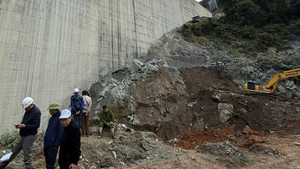 Tai nạn ở thủy điện, 5 người thương vong: Chủ tịch tỉnh Kon Tum chỉ đạo nóng