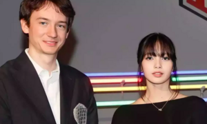Sao Hàn 1/1: Bạn trai tỷ phú gặp gia đình Lisa