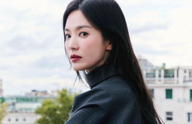 Vì sao phụ nữ 40 tuổi thích phong cách giản dị mùa đông?