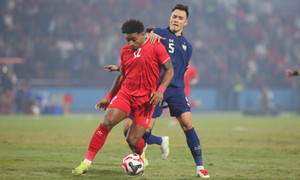 Xuân Son solo từ sân nhà ghi bàn, tuyển Việt Nam dẫn Thái Lan 2-0
