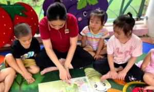 Thưởng Tết chỉ đủ đổ xăng, nhiều giáo viên vùng cao không dám về thăm nhà