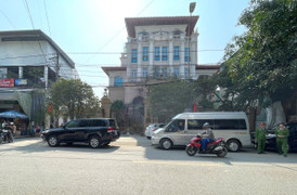 Công an khám xét nhà đại gia xăng dầu DKC 