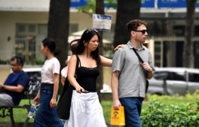 Thời tiết TP.HCM ngày 4/1: Trời nắng 32 độ C, chỉ số tia UV cao