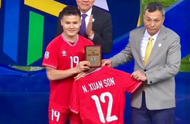 Xuân Son xuất sắc nhất AFF Cup 2024, nằm viện vẫn nhận 2 giải thưởng