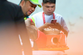 Xuân Son chấn thương nặng, người hâm mộ Việt Nam đồng loạt gửi lời chúc mau lành