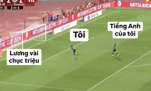 Cảnh cầu thủ Thái Lan chạy đuổi theo bóng thành meme gây bão mạng
