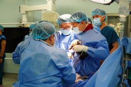 Nguyễn Xuân Son được phẫu thuật thành công, hôm nay có thể di chuyển với nạng