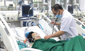 Suy đa tạng vì sốt rét ác tính
