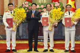 Chủ tịch nước trao quyết định bổ nhiệm 2 Phó Viện trưởng VKSND Tối cao