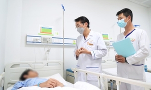 Chữa bệnh theo 'bác sĩ google', người đàn ông phải cắt bỏ một bên tinh hoàn
