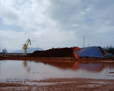 Khu cảng tập kết quặng bauxite làm đổi màu nước biển: Thông tin mới nhất