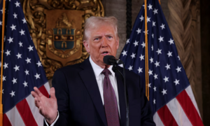 Ông Trump không loại trừ dùng quân sự kiểm soát Greenland, kênh Panama