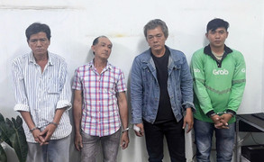 Bắt khẩn cấp 4 tài xế hỗn chiến trước cổng bệnh viện ở TP.HCM