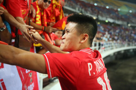 Phạm Tuấn Hải: HLV Kim Sang-sik đàn ông, kỷ luật và hài hước