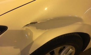 Cách đơn giản tự xử lý vết móp trên ô tô