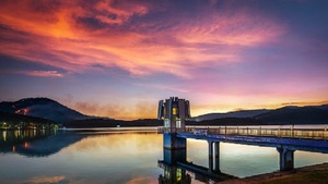 Vẻ đẹp say đắm lòng người của hồ Tuyền Lâm ở Đà Lạt