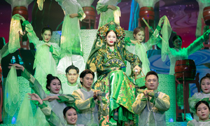 Kiều Anh hát văn Cô đôi thượng ngàn: Mỹ Linh thán phục, khán giả 'nổi da gà'