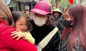 Bé gái 4 tuổi bị người lạ vào trường dẫn đi: Tạm đình chỉ giáo viên chủ nhiệm