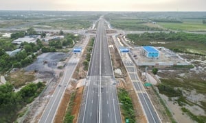 Diện mạo cao tốc Bến Lức - Long Thành trước ngày thông xe tạm thời