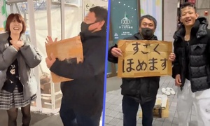 'Ông chú' mắc nợ kiếm 1,6 triệu đồng mỗi ngày nhờ khen người lạ trên phố