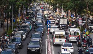 Vì kẹt xe, tôi có thêm 3 tiếng tự học mỗi ngày