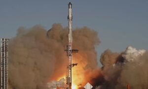 Tên lửa SpaceX Starship vỡ trong không gian, gây gián đoạn giao thông hàng không