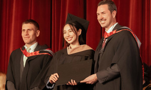 Hoa hậu Thùy Tiên nhận bằng thạc sỹ tại Thuỵ Sỹ