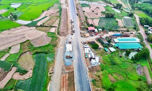Cận cảnh tiến độ thi công cao tốc Bắc- Nam qua Bình Định