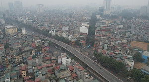 Hà Nội lại mờ mịt sương mù và bụi khí