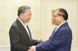 Tổng Bí thư Tô Lâm thăm, chúc Tết gia đình các nguyên lãnh đạo Đảng, Nhà nước