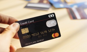 Người nước ngoài cư trú tại Việt Nam có được sử dụng thẻ tín dụng?