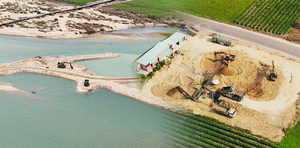 Khởi tố Giám đốc doanh nghiệp khai thác hơn 300.000 m³cát lậu ở Bình Định