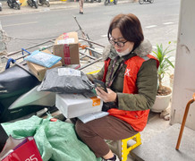 Giao 500 đơn hàng/ngày, shipper làm không hết việc, thu nhập dịp Tết tăng gấp 3