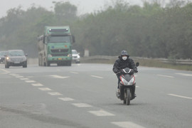 Lái xe máy vào đường cao tốc bị phạt bao nhiêu tiền?