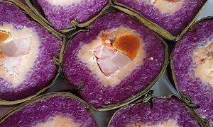Bánh tét lá cẩm: Hương vị năm mới đặc trưng của người Cần Thơ